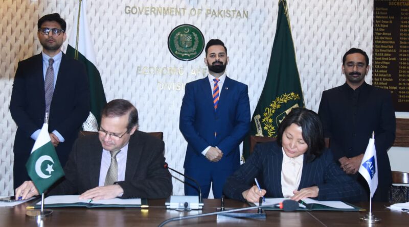Pakistan, ADB Sign $304.5 Million Agreements for Climate Resilience Projects