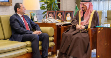 Riyadh governor receives Lebanese ambassador
