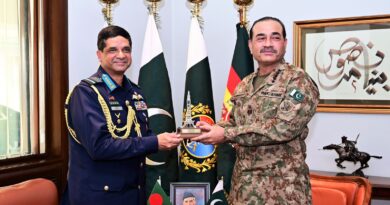 Bangladesh Air Chief Meets Pakistan’s Army Chief to Strengthen Defense Ties