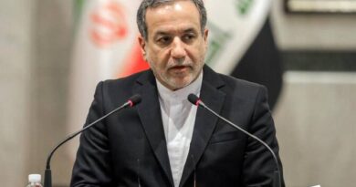 Iran’s Foreign Minister Condemns Davos Ban, Questions WEF’s Moral Consistency