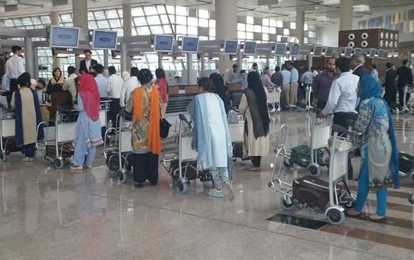 762,000 Pakistanis traveled abroad for employment