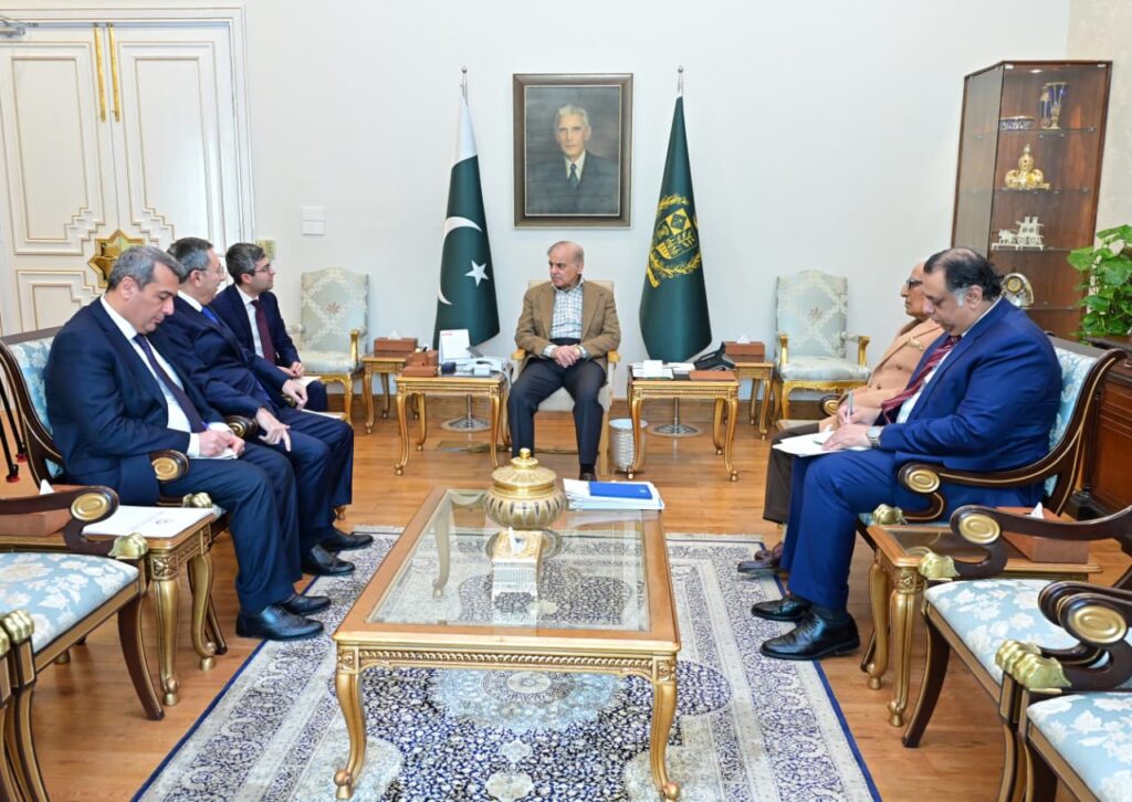 Pakistan and Azerbaijan Step Up Cooperation on Investment and Regional Security