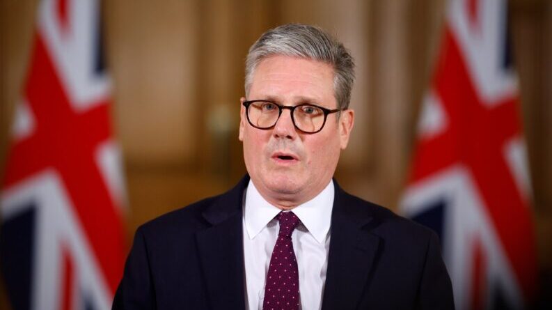 UK’s Starmer Seeks to De-Escalate US Tariff Threats Linked to Greenland