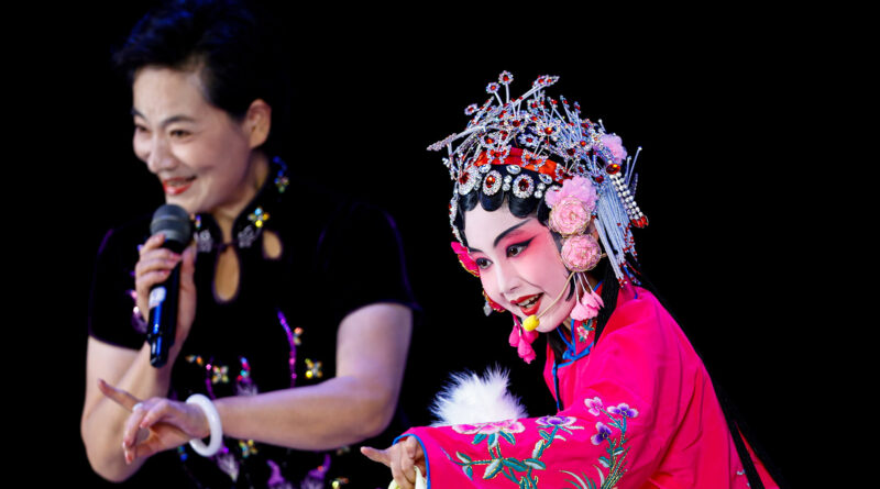 Tianjin’s Red Flag Theater Preserves Pingju Opera