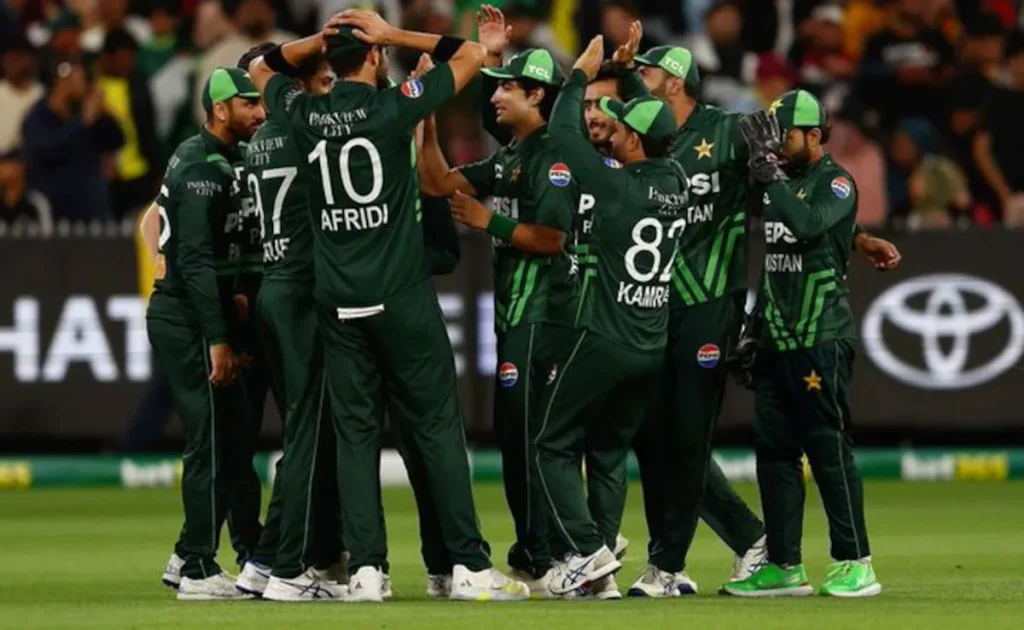 Pakistan Spinners Create History with All 10 Wickets Against Australia