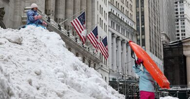 Arctic Blast Follows Deadly US Winter Storm, Leaving Millions at Risk