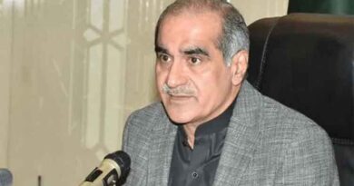 Saad Rafique Urges Medical Transparency Over Imran Khan’s Condition