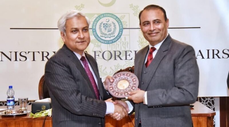 Global Leadership Delegation Briefed on Pakistan’s Diplomacy