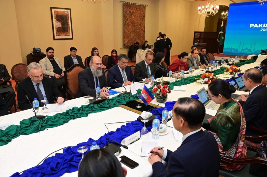 Pakistan-Cambodia Joint Trade Committee Holds Second Meeting, Signs Agreements