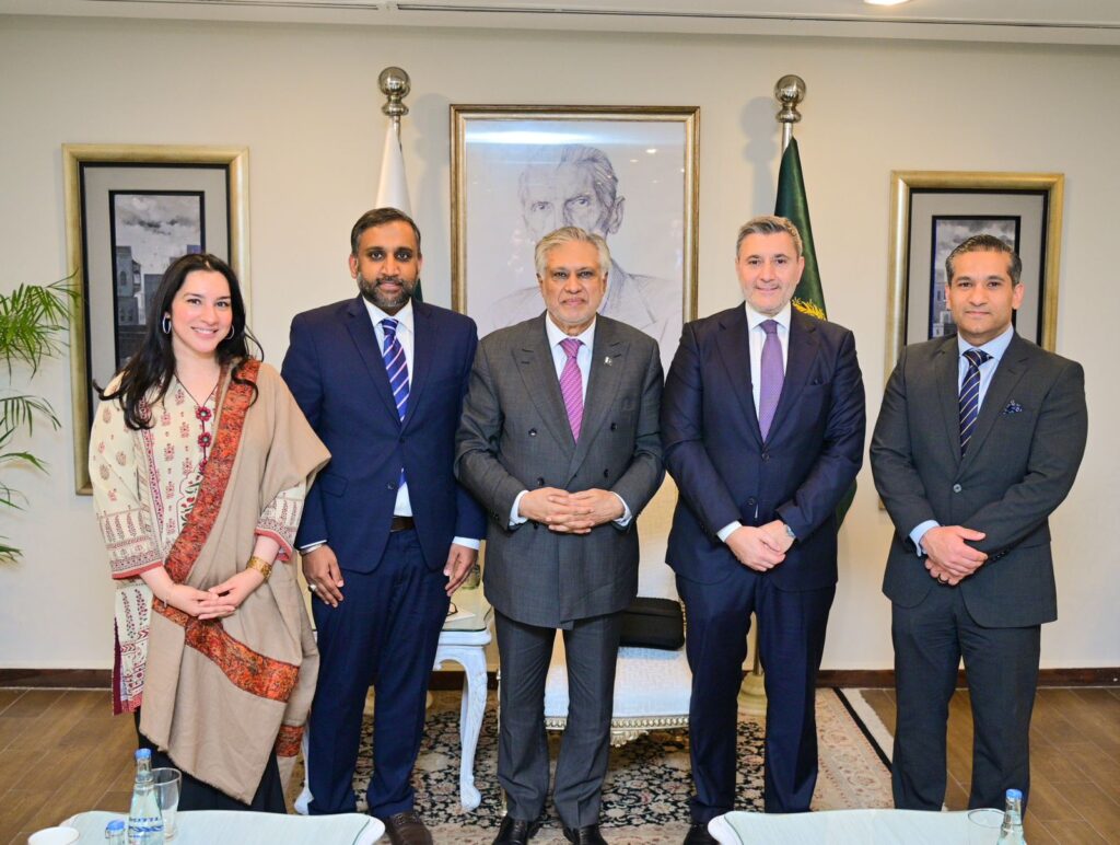 Ishaq Dar Emphasizes Role of U.S. Private Sector and Civil Society in Bilateral Relations