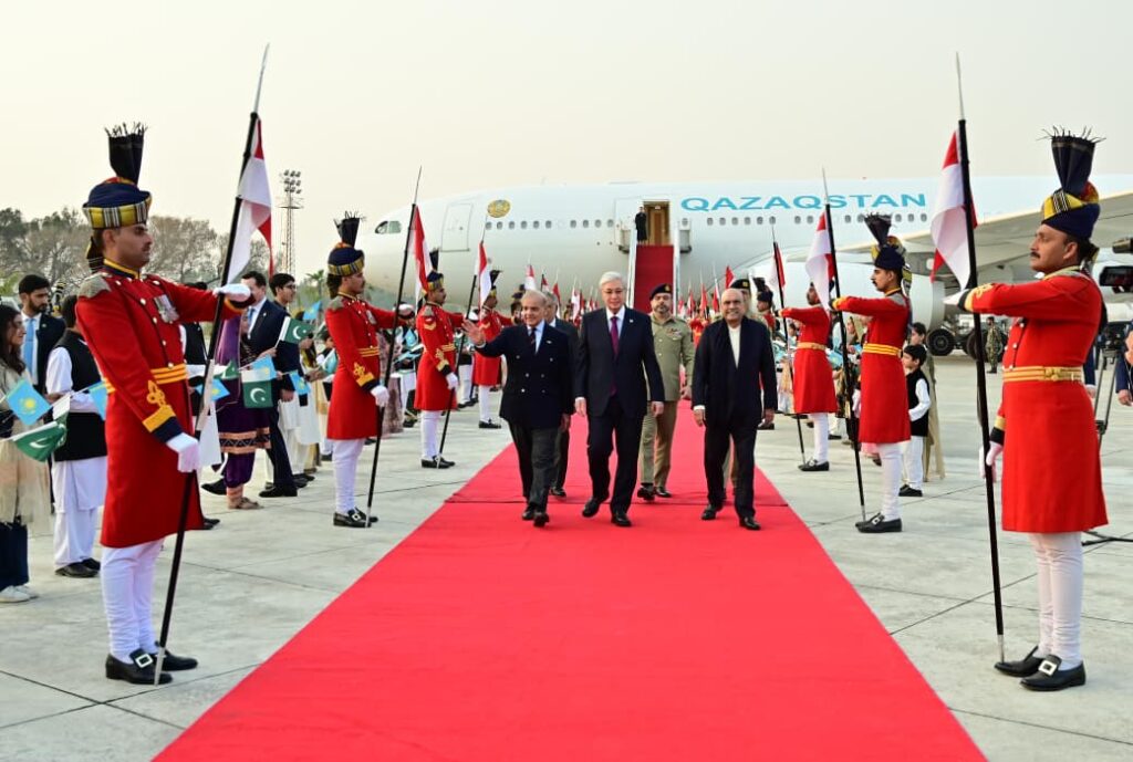 Kazakhstan President Tokayev Arrives in Pakistan on Two-Day Visit