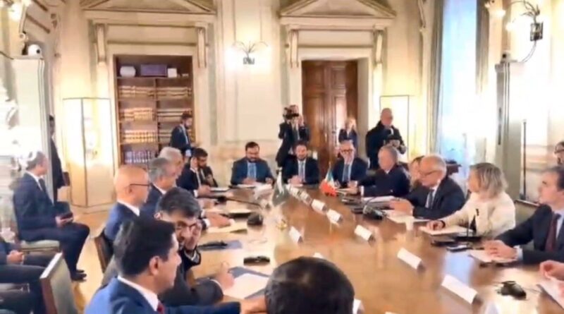 Pakistan, Greece Agree to Boost Migration Cooperation