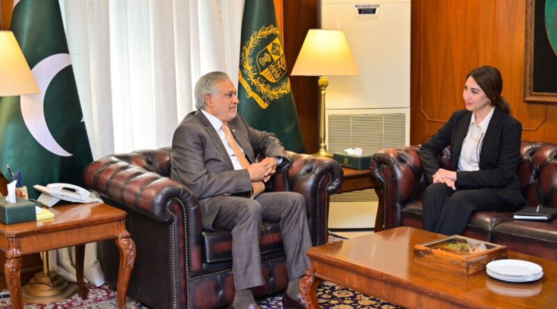 Ishaq Dar Holds Talks with US Chargé d’Affaires in Islamabad