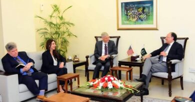 US Deputy Assistant Secretary Calls on Finance Minister, Discusses Economic Reforms and Bilateral Cooperation