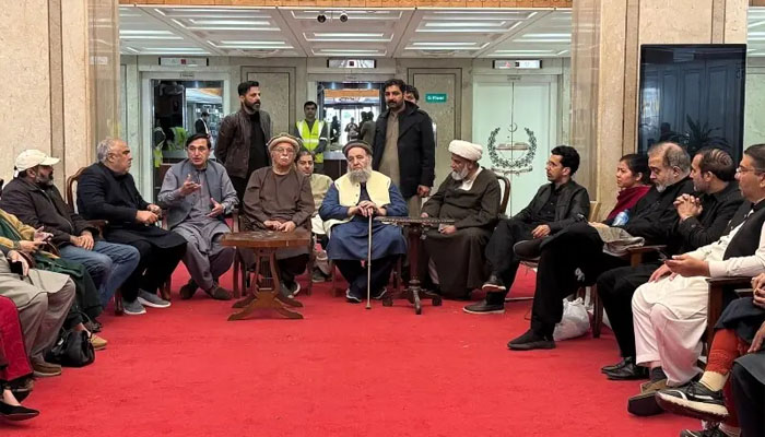 Protests to Continue as Opposition Presses for Doctors’ Access to Imran Khan