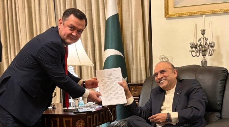 President Zardari Accepts Uzbek Invitation Following Historic State Visit