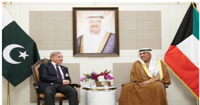 Pakistan Prime Minister and Kuwaiti Crown Prince Hold Call